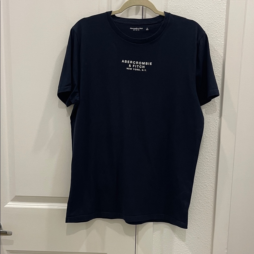 Abercrombie & Fitch Navy Short Sleeve Tee